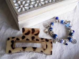 Hair Accessories: Tortiseshell Hair Claw