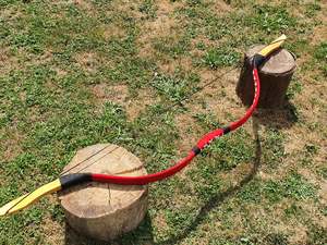 Bows: Red Leather-bound Hungarian horsebow - 30lb draw weight