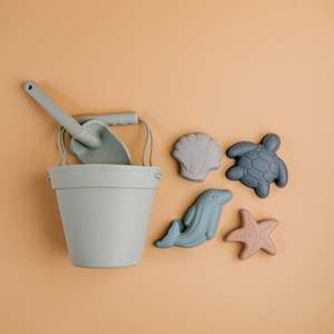 Play: Saylor Mae Silicone Beach Bucket Toy Sets -Salty Sage