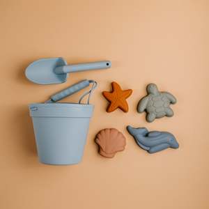 Saylor Mae Silicone Beach Bucket Toy Sets - Boathouse Blue
