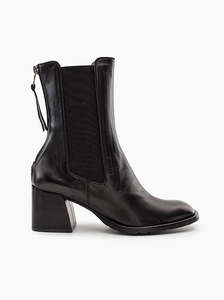 Boots: Fabia black