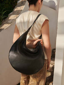 Bags: Moon Hobo black
