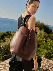 Belted Bucket Large dark brown