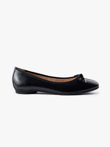 Ballet Flats: Tilly black leather
