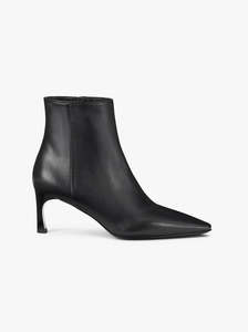 Taylor Bootie black