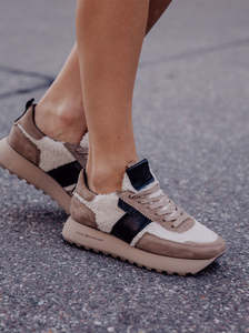 Shoes 1: Tonic beige multi