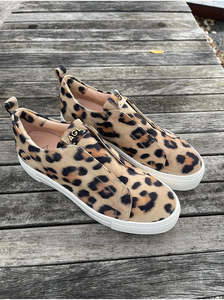Shoes 1: Clementina leopard