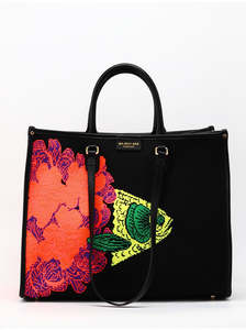 All: Atena Ethology fish & flowers