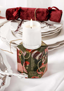 Christmas: The Aromatherapy Co - White Lily & Holly Scented Candle