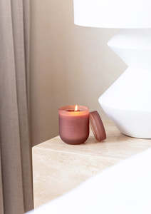 The Aromatherapy Company: Smith & Co. Candle 250g - Blush Rose & Blackberry