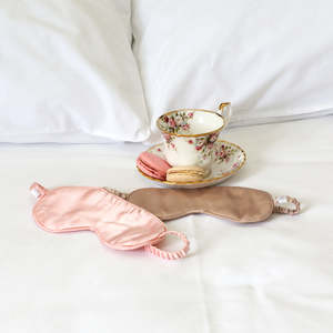 Sleep: Carmen Kirstein - Silk Eye Mask