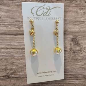 Odi Boutique - Botanical Heart Chain Dangles