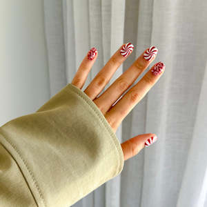 Manicure Pedicure: Pressing Nails -  Candy Cane