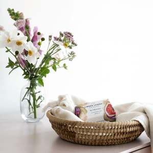 Linden Leaves: Amber Fig Cleansing Bar