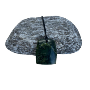 West Coast Greenstone Freeform Drop HOKI