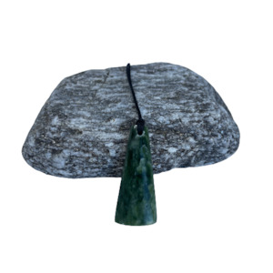 West Coast Greenstone Freeform Drop HOKE