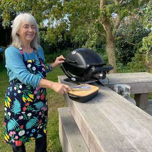 Kitchen: Floral Apron & Mitt Set