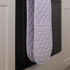 Kitchen: Citta Classic Stripe Double Oven Glove - 19x88cm