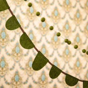 Shorts: Muskhane Pompoms Malla Garland - 100% Felt L200cm - Pompoms 1.5cm