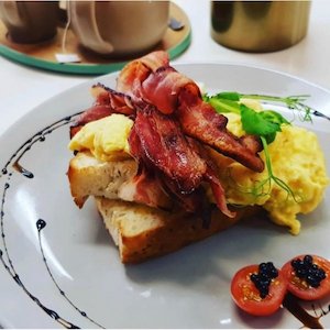 Hunt Club Bacon & Eggs