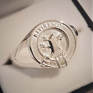 Clan Macewen Family Crest Jewelry Pendant Ring: MacEwen Clan Crest Signet Ring