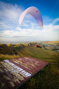 Paragliding at Te Mata Peak, Hawke's Bay, New Zealand - SCP Stock