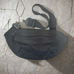 Everyday Faraday Sling Belt Bag by SCRT™ - Go Incognito