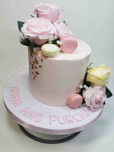 Pink Macarons & Roses SD Cakes