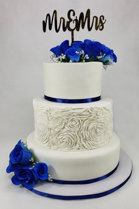 Products: Blue Ribbon Mid Rose SD Cakes
