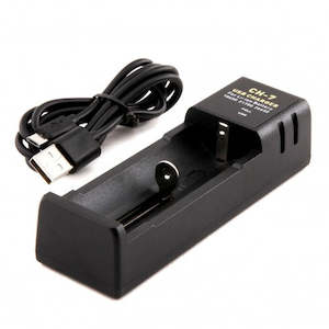 X Adventurer: X-Adventurer CH-7 18650/26650/21700 Li-ion Battery USB Charger