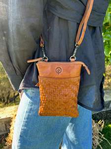 ST56 Small Woven Cross Body Pouch