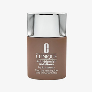 Anti-Blemish Solutions™ Liquid Makeup (Deep Honey)