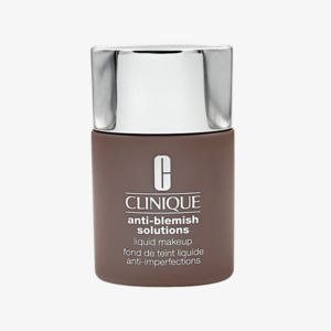 Anti-Blemish Solutions™ Liquid Makeup (Clove)