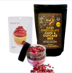Gift Hampers Bundles: Baking Bundle: Cake, Icing and Edible Rose Petals