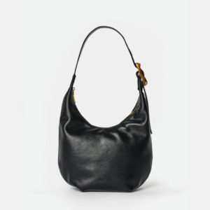 Brie Leon: Everyday Croissant Bag - Black