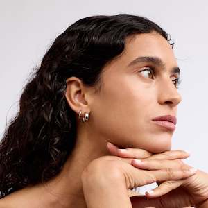 La Dailie: Everyday Fine Mini Hoop - Silver