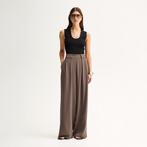 Pants: Fleur Pant - Taupe