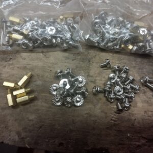 Brass m/bd mountsx2 6mm shaft 5mm screw end for boards (2) NZ Stock