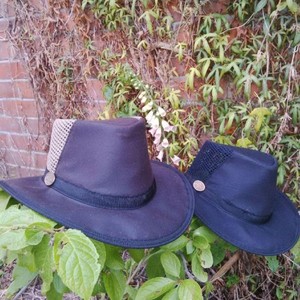 Products: Oilskin Visor Airhead - Selke NZ high quality handcrafted leather & fabric hats