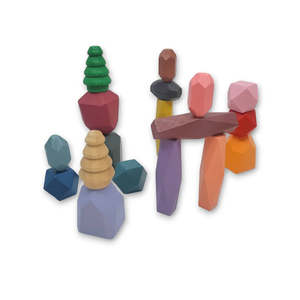 Jem shaped Wooden Balance Stones. 18 piece.