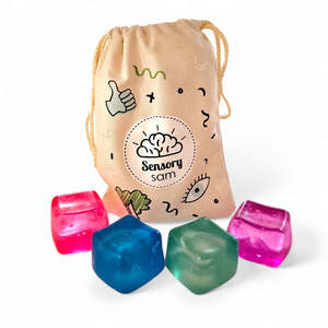 Our: Squeezy Ice Cube 4 Pack