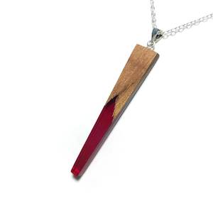 Pendant: Mānuka Red Minimal