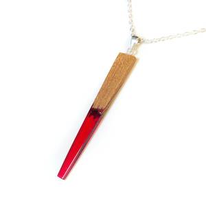 Pendants: Mānuka Red Minimal TP0282