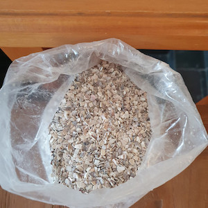 Products: Oyster Shell Grit serendipityequine