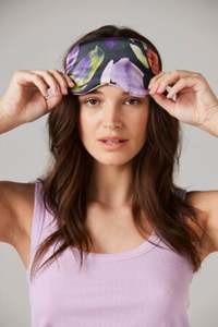 Products: Silk Scrunchie – Smokey Bloom