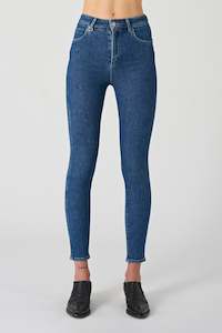 Womens Jeans: Marilyn Skinny - Zero Shorty
