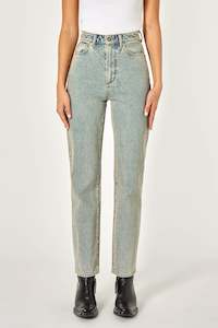 Neuw Womens 1: Nico Straight - Transmission