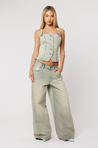 Abrand Womens: 99 Mega Baggy - Tyra