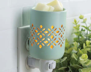 Melters Accessories: Electric Mini Warmer - Soft Mint Plug In