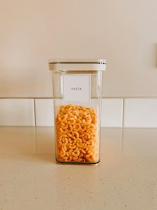 Kitchen Collection: 2.4L SQUARE PANTRY STORAGE CONTAINER